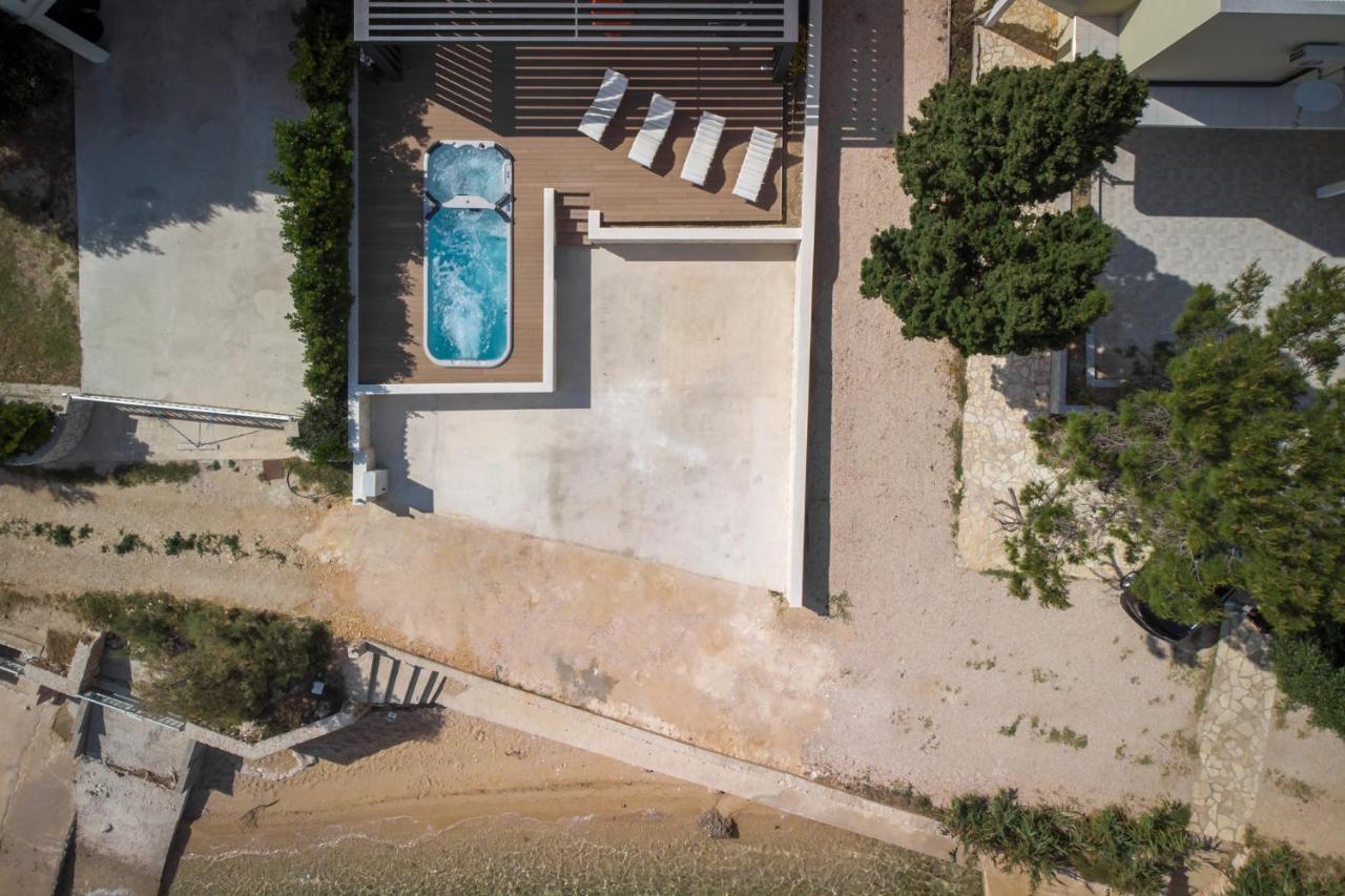 Villafux Zrce Novalja - Direkt Am Strand Caska Exterior foto